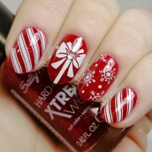 27 Christmas Nail Designs - Festive nail art ideas - Allthestufficareabout