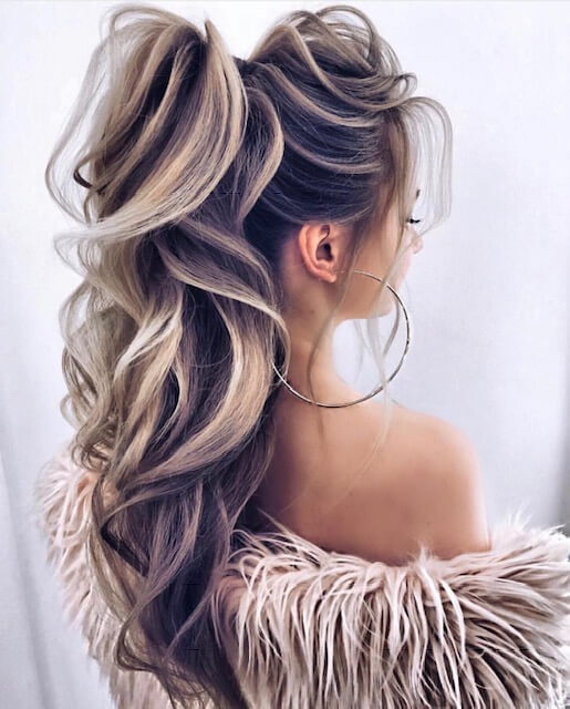 Ideas to go blonde - long icy balayage - allthestufficareabout.com