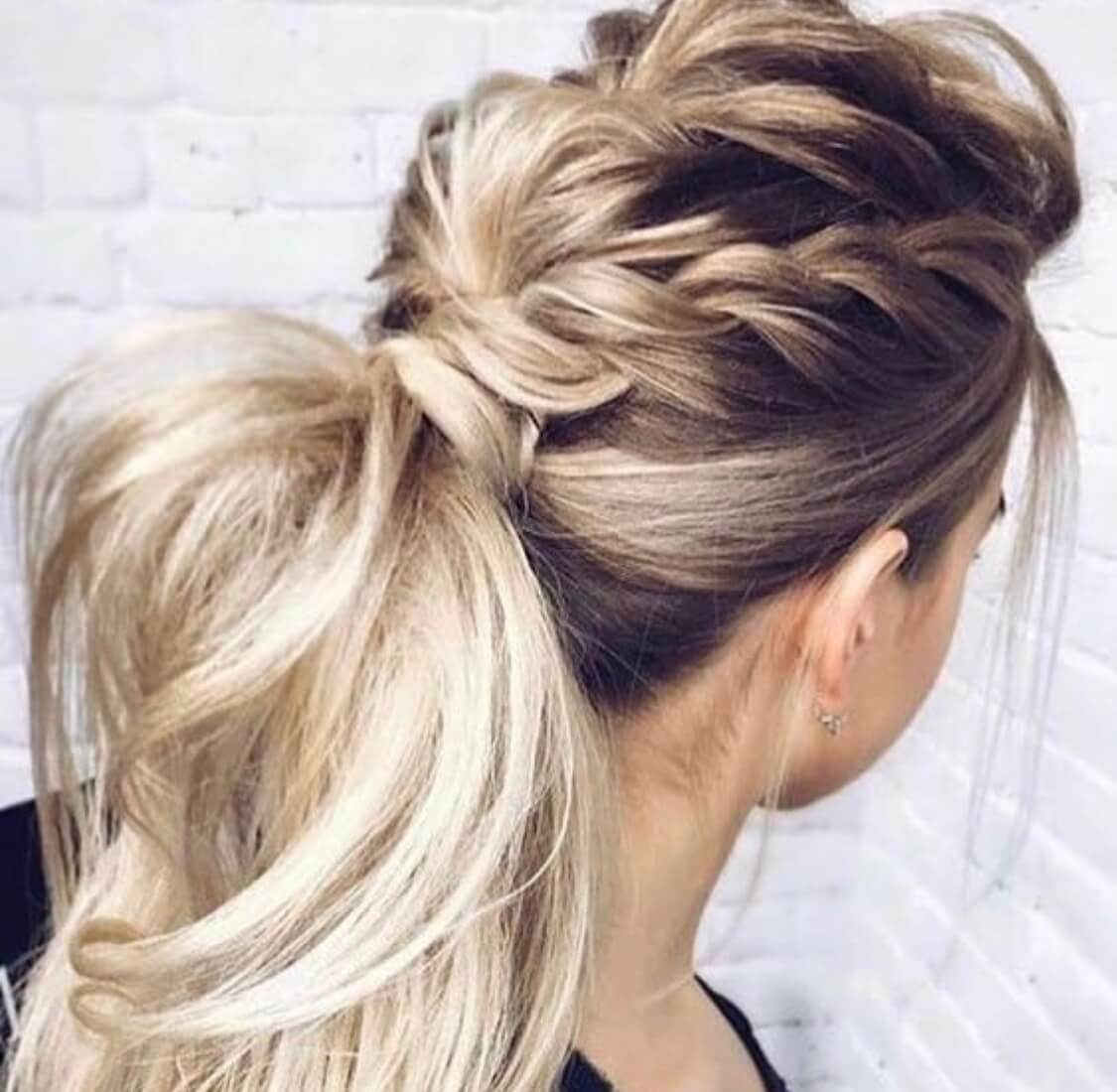 Ideas to go blonde - long warm balayage - allthestufficareabout.com